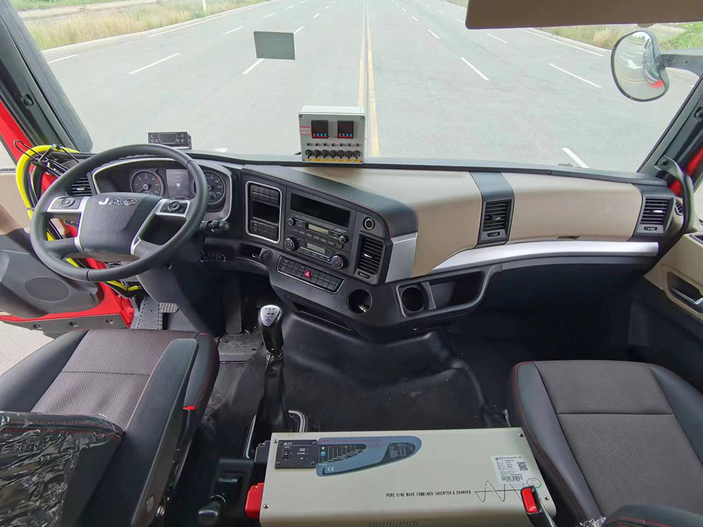 江淮格爾發6米2鮮活水產品運輸車圖片5